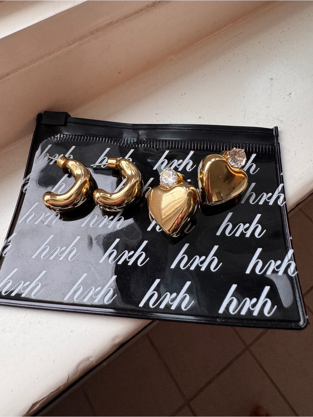 Hrh collection coucou set gold hearts crystal gold half hoop two earrings set